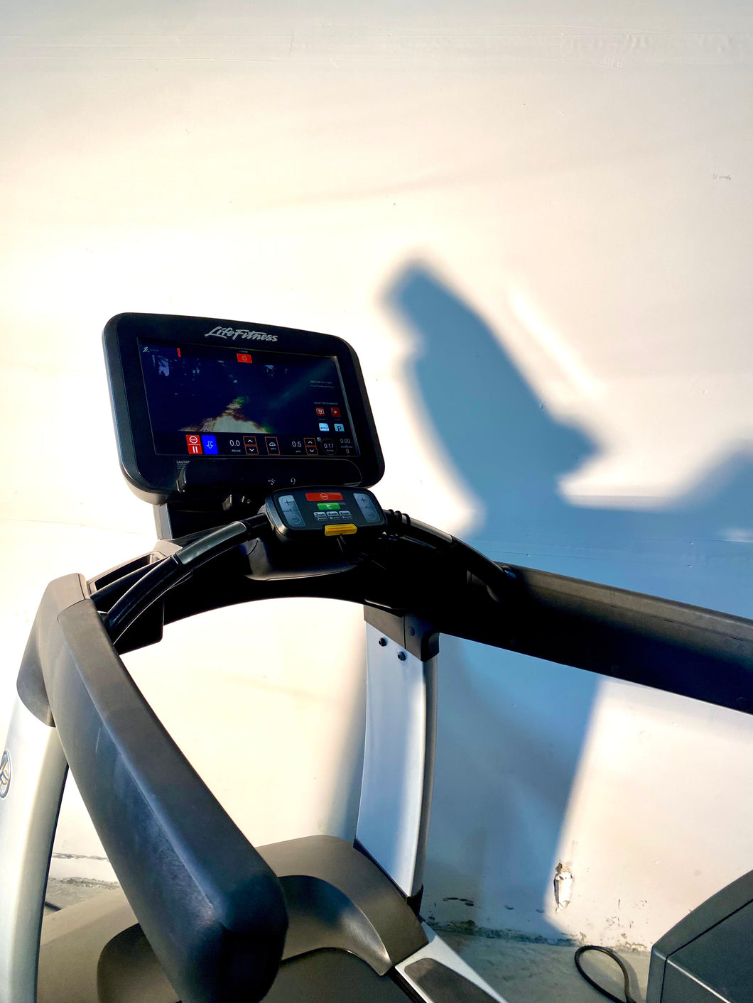 Life Fitness Discover SE3 95T Treadmill (usagé)